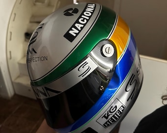 Kask hołdujący Ayrtonowi Sennie – ręcznie wykonana replika
