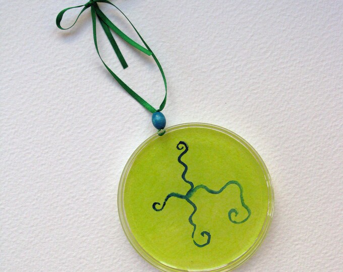 Petri Dish Ornament 28 Spirochetes Etsy