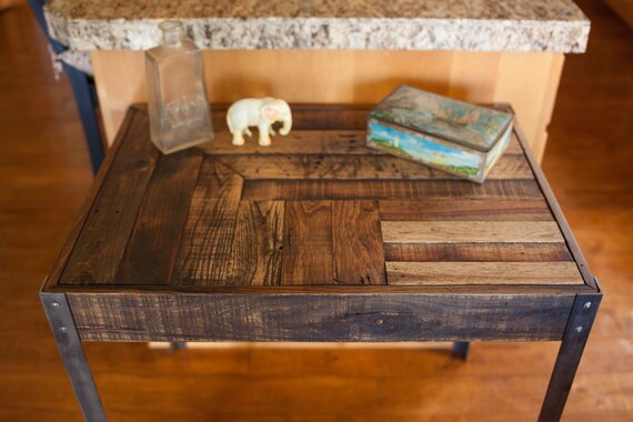 Repurposed Pallet Wood Desk With Metal Legs Etsy
