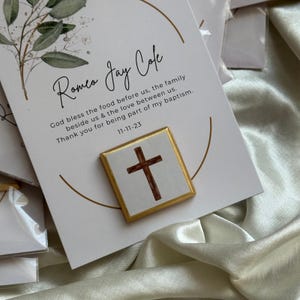 Personalisierte Schokoladenbevorzugung mit Kreuz - Religiöses Ereignisgeschenk - Kreuzkarte mit benutzerdefinierter Nachricht - Taufbevorzugung
