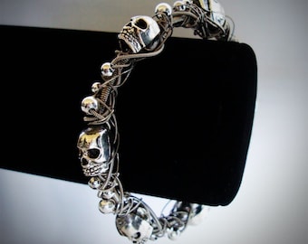 Deluxe Guitar String Bracelet w/ Tibetan Silver Skulls