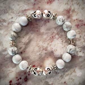 White & Gray Marbled Glass Beads w/ Tibetan Silver Skulls BRACELET