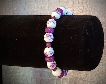 Purple & White Floral Glass Bead Bracelet