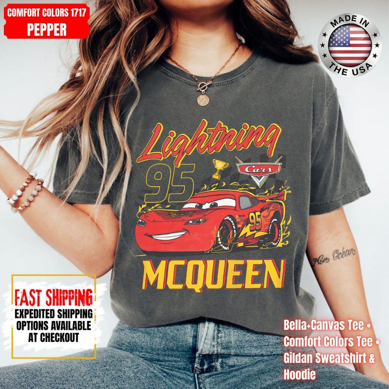 Camiseta vintage de Rayo McQueen Comfort Colors, camiseta de Disney Pixar Cars, camiseta retro con estampado de McQueen, camiseta para viaje de vacaciones familiares de Disney 2026 imagen 1