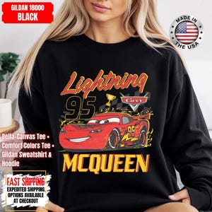 Camiseta vintage de Rayo McQueen Comfort Colors, camiseta de Disney Pixar Cars, camiseta retro con estampado de McQueen, camiseta para viaje de vacaciones familiares de Disney 2026 imagen 15