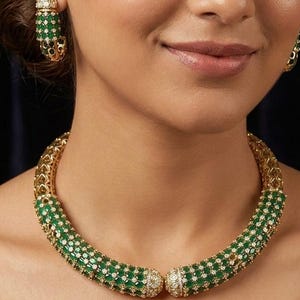 Gargantilla/collar de piedra verde esmeralda de primera calidad, gargantilla hasli, pendientes de botón, chapado en oro, diseño nupcial/boda/fiesta/tradicional