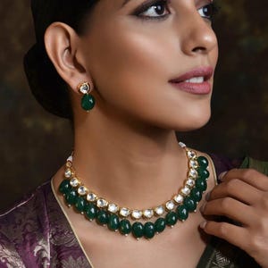 Smaragd Polki Kundan Choker: Sabyasachi Inspirierter Indischer Schmuck