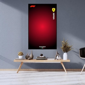 Puede incluir: Un póster enmarcado con un fondo degradado rojo y negro. El logotipo de Ferrari está en la esquina superior izquierda y el emblema de Ferrari está a la derecha. El texto "Ferrari SF-24" está en la parte inferior.