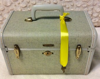 Rare Vintage 1950s SAMSONITE Train Case with Key Mint Green Travel Makeup Cosmetic Luggage Carry On Storage Case