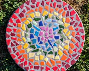 Mozaïek, stapstenen, mozaïektegels, tuindecoratie, buitendecoratie, tuinkunst, unieke kunstwerken