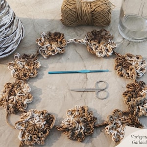 The willow ruffle door hanger