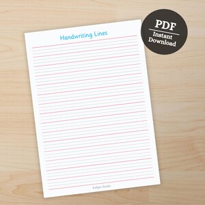 Pode incluir: Uma folha de papel branca com linhas de escrita vermelhas e azuis. As palavras "Handwriting Lines" estão em azul claro no topo. Um círculo preto com as palavras "PDF Instant Download" está no canto superior direito.