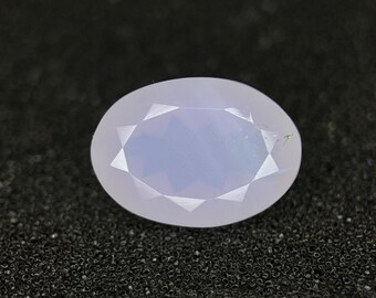 5.70 Carat Lavender Quartz Oval Gemstone (14.50 x 10.40 mm) – Elegant Pastel Beauty