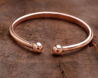 Massiver reiner Kupfer Armreif, minimalistischer Armreif, verstellbarer Stapelschmuck
