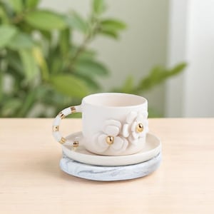 Handmade Ceramic Mug with 24K Gold Floral Design – 170ml Coffee Cup – Unique Pottery Gift – Artisan Gold Decorated Tea Mug