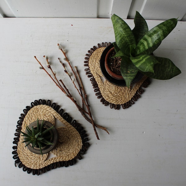 2 Straw Trivets - Hot Pads - Triangular Trivets Dark Brown Border - Eclectic Home 8" x 9"