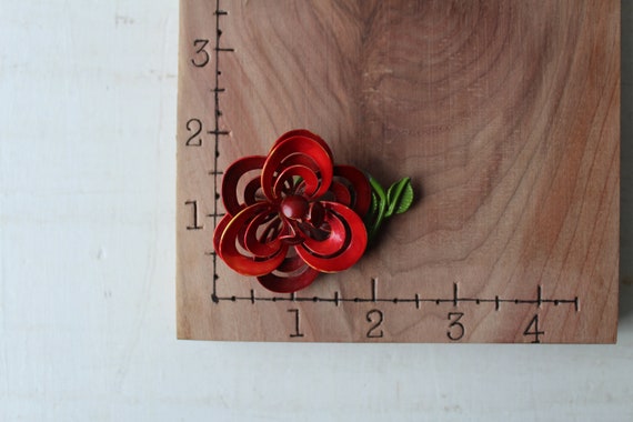 Vintage Red Rose Flower Brooch Pin -  Vintage Acc… - image 9
