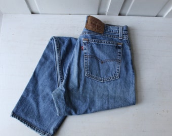 Vintage Levi Jeans - Womens Size 11 Med - High Waist - Straight Leg - Levi Strauss & Co Jeans - 100% Cotton Denim - Medium Wash
