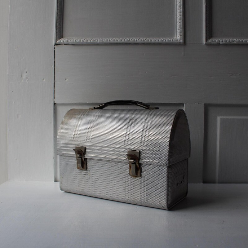 Vintage Lunch Box - Etsy
