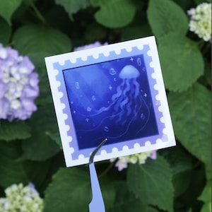 Pegatina de sello de medusa / Pegatina linda / Pegatina de sello / Pegatina impermeable transparente brillante para computadora portátil, botella de agua, regalos, decoración, etc.