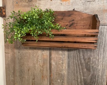 Caja de pared de madera vintage de principios de 1900 Caja de pared de madera desgastada teñida de la edad primitiva