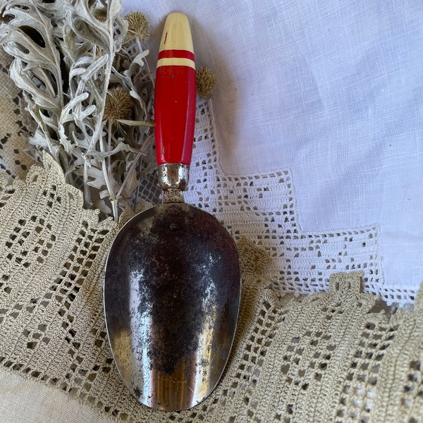 Vintage Scoop 1940's Dry Goods Scoop Chrome with Red and White Painted Wooden Handle