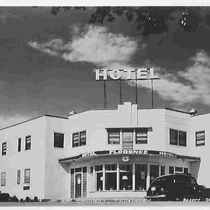 Carte postale de voyage vintage inutilisée - Architecture Art déco - Florence Hotel - Hot Springs, Montana - États-Unis