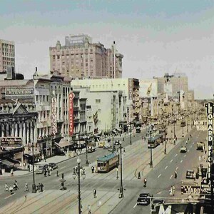 Postal de foto en color grande sin usar de mediados de siglo vintage - Nueva Orleans - Canal Street - EE. UU.