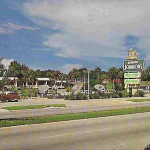 Postal vintage com foto dos anos 60 - Viagem - Howard Johnson's Motor Lodge - Key West, Flórida - EUA