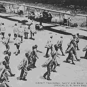 Cartões postais militares dos EUA da década de 1940 - Treinamento de cadetes - Base Aérea da Marinha - Glenview, IL - Conjunto de seis