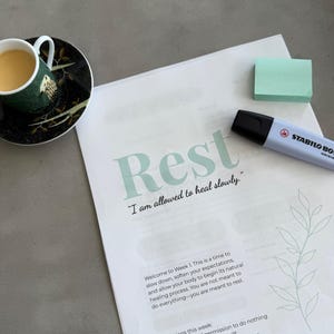 Postpartum Recovery Journal | 6-Week Gentle Healing Guide for New Moms | Digital Download by Motherform Co