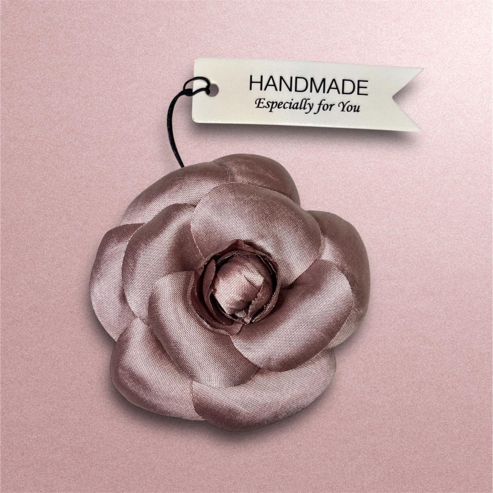 Spilla A Fiore In Tessuto Rosa E Camelia Fatta A Mano, Spilla Da Bavero - Foto 6