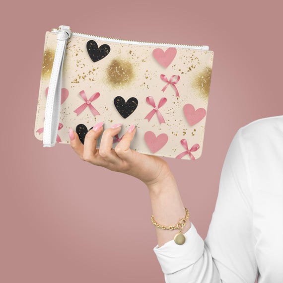 XO Chic Heart Pattern Clutch Bag