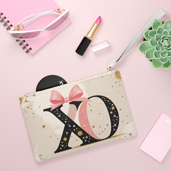 Chic Sparkle XO Clutch Bag for Fun Nights Out