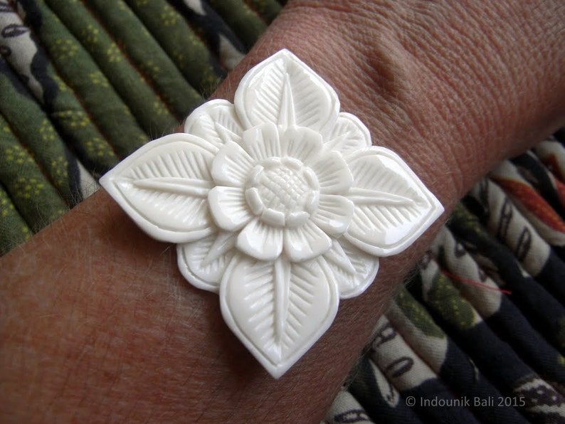 Abadi Balinese Architectural Flower Large Carved Bone Cabochon 40mm