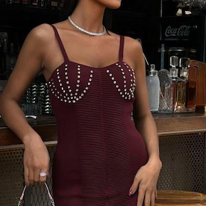 Burgundy Rhinestone Bodycon Mini Dress – Crystal Embellished Cocktail Clubwear – Stretch V-Neck Party Dress