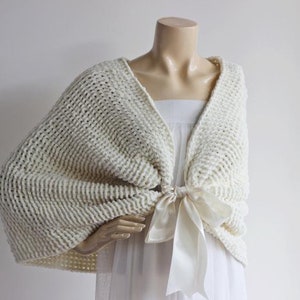 Ivory Bridal Capelet  / Wedding  Shawl - Bridal Shrug /Hand Knit Chenille  -Vegan  shawl -Knitted wedding wrap