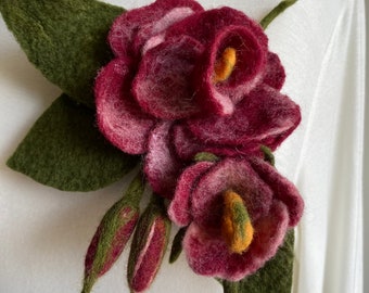 Burgundy rose brooch- felted flower brooch- Claret red and pink- rose and rosebuds branch brooch pin- Rose and leaves -Ready to ship hat pin