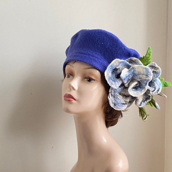 Rose beret with felted flower brooch- Ivory Black Blue -rose and rosebuds branch brooch pin- Rose and leaves -Ivory Black Indigo Green beret