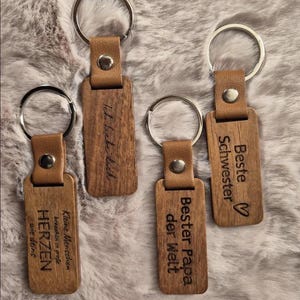 Llavero de madera personalizado