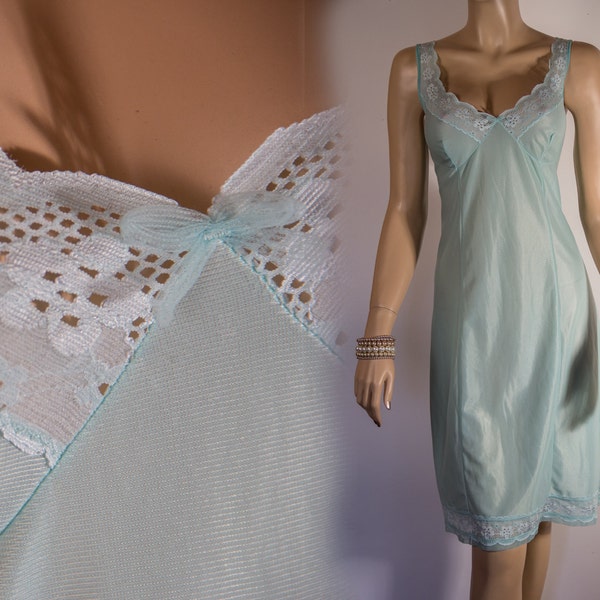 Lovely XL plus size deep aqua silky soft shiny lace trimmed  vintage full slip 1980's vintage - PL366