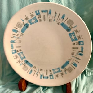 Set of 4 Vintage Blue Heaven 10 in dinner plates
