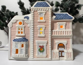 Pleasantville Mayor’s House Christmas Village, Vintage 1991, Original Packaging + Light Cord