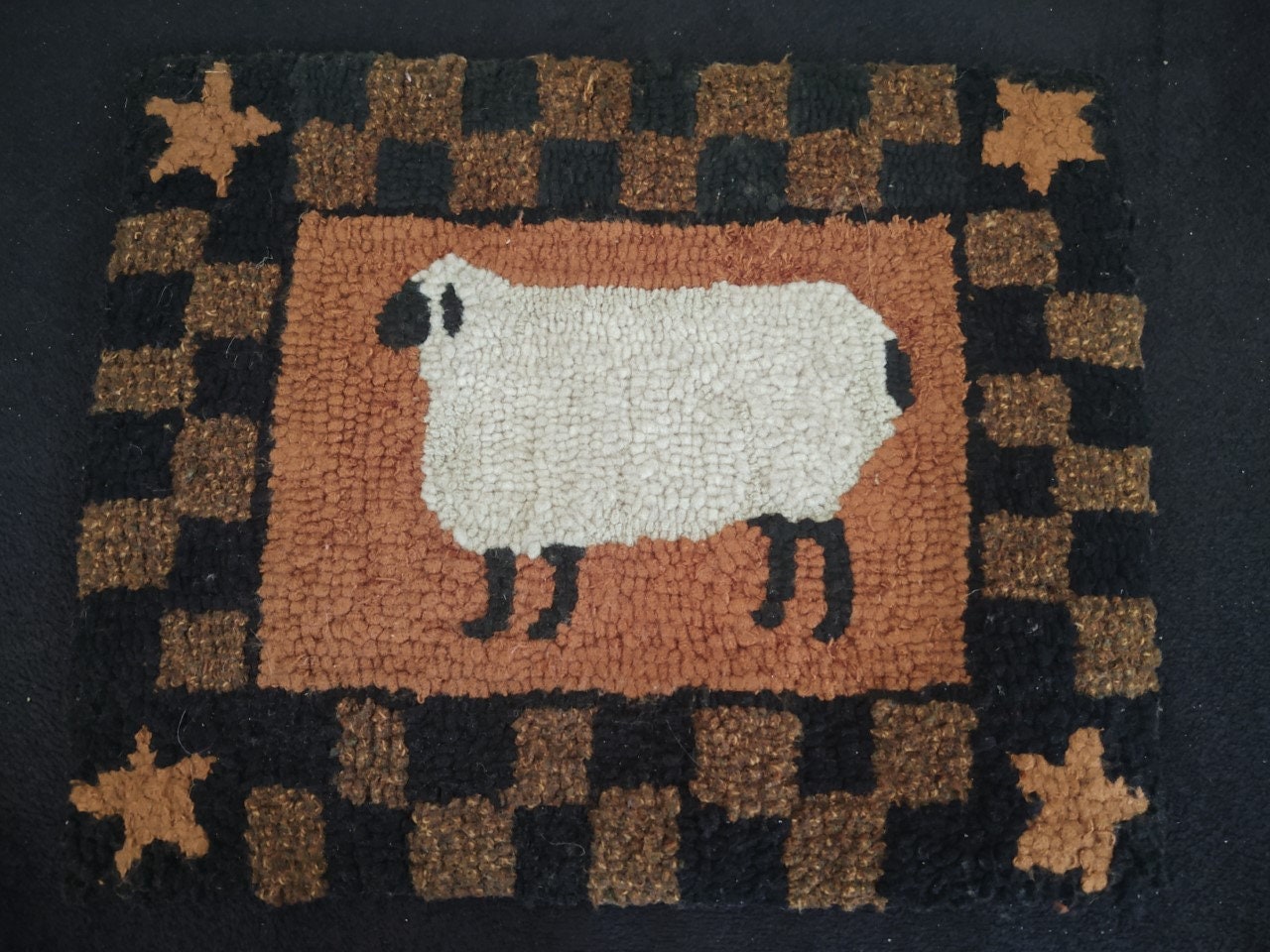 MaisonSTRAYSHEEP STRAYSHEEP RUG GREEN MaisonSTRAYSHEEP STRAYSHEEP RUG