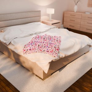 Personalized Velveteen Plush Taylor Blanket Custom Girls Blanket Adorable Swifty Blanket for Girls Toddler Girl Bedding Gift To Niece image 5