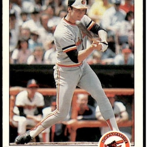 1984 Fleer 17 Cal Ripken, Jr. Baltimore Orioles