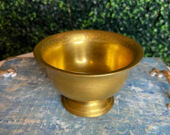Small China bowl with Encrusted Honeysuckle AOG (All Over Gold)