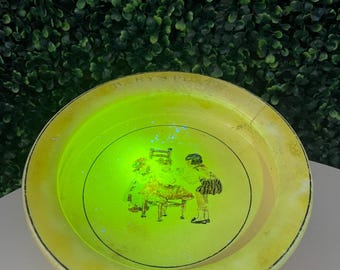 Uranium glaze- Vintage Kitchen Ceramic Teddy Bear Girl Baby Cereal Bowl. 1950s-60s.