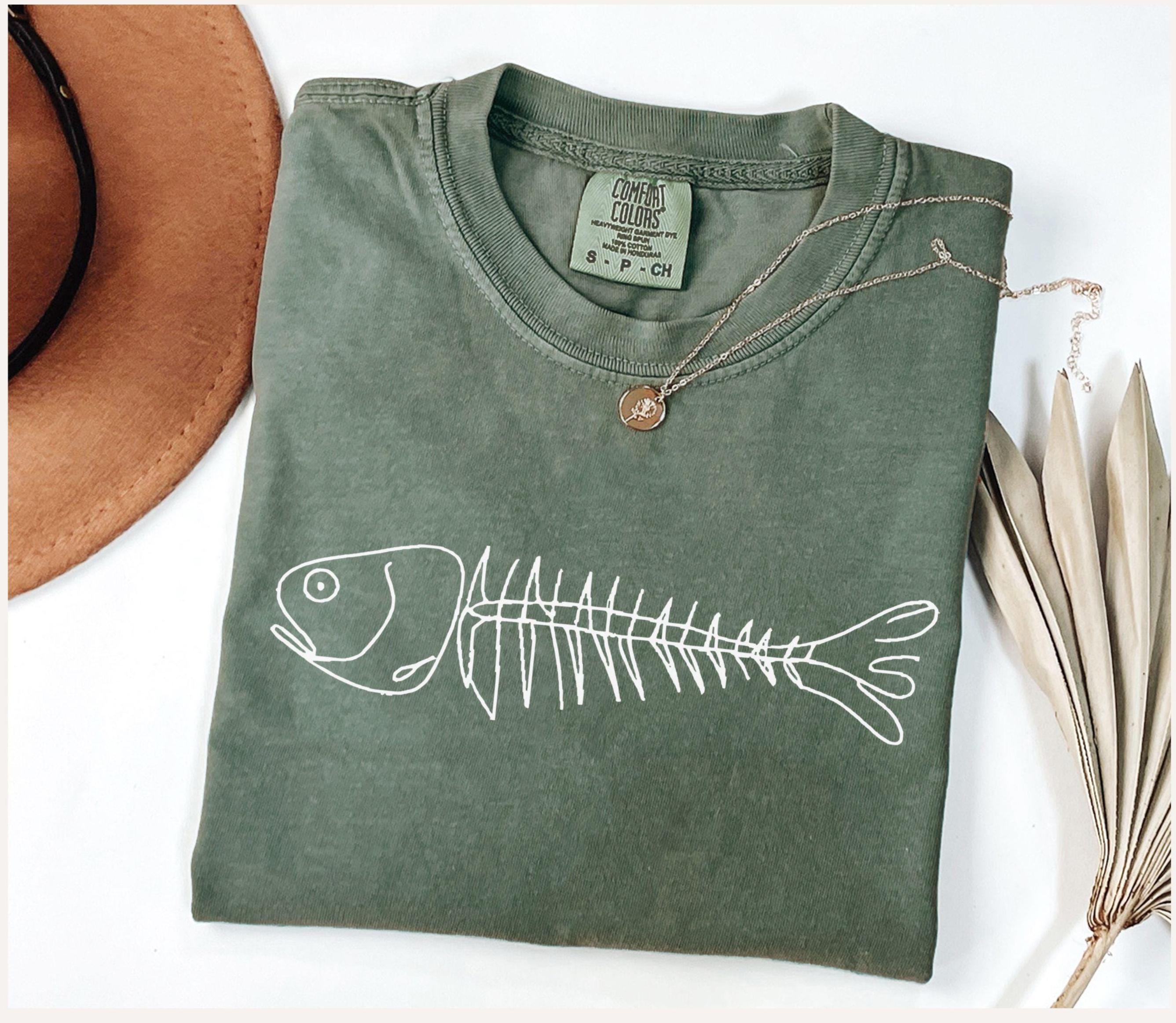 Minimalist Fishbone Comfort Colors Shirt: Men's Fishing Tee UK - Main Image
