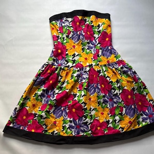Vintage 1990’s strapless dress
